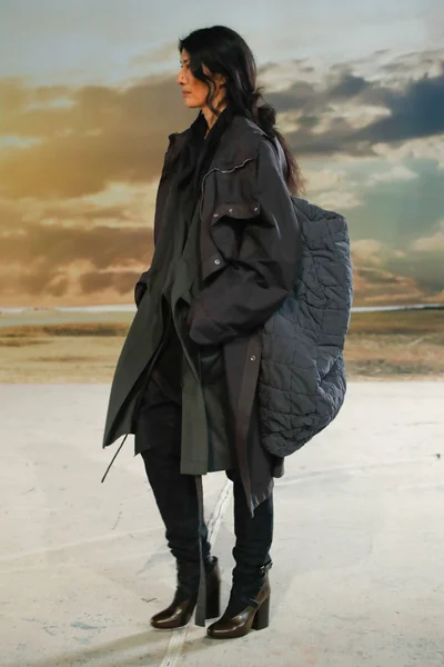 Look 22